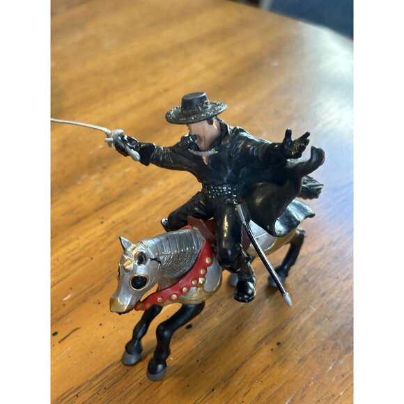 2000 Papo The Mask of Zorro & horse 3.5" Zorro Action Figure Rare Find vintage - Picture 2 of 8